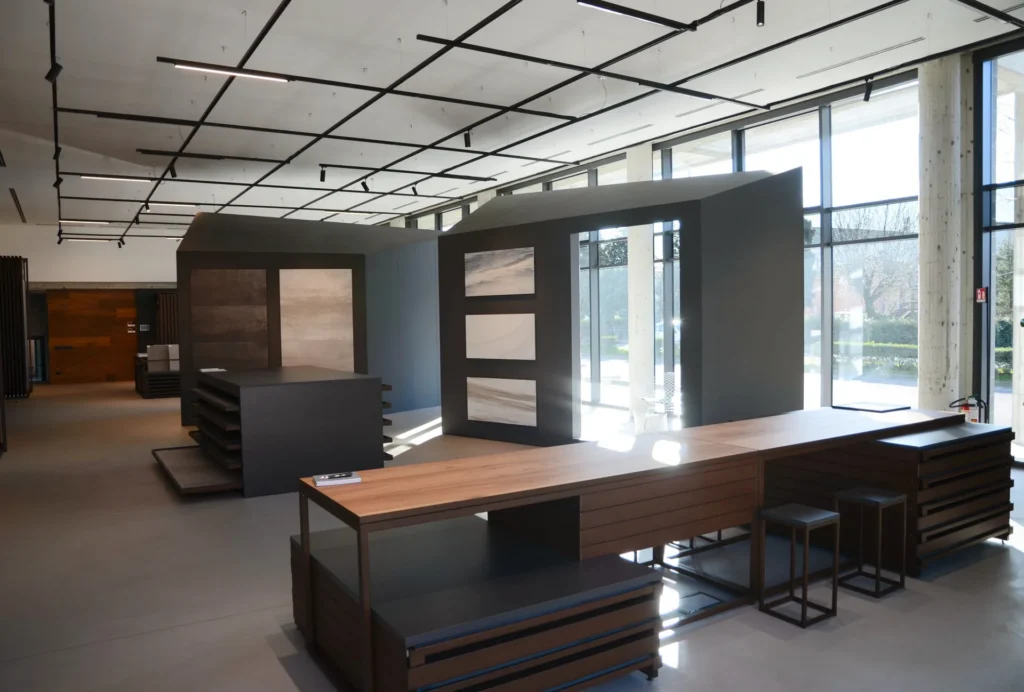 immagine interna della azienda gazzini ceramiche