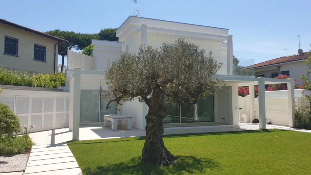 immagine vista esterna di una villa singola